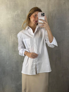 CAMISA AMPLA EM TRICOLINE ALGODÃO BRANCA. - comprar online