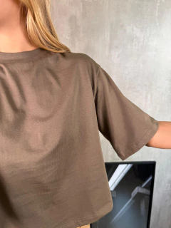 T-SHIRT BOXY ALGODÃO PRIME KHAKI VINTAGE - loja online