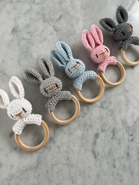 Sonajero conejito tejido a crochet