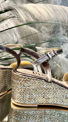 Imagen de SANDALIA ALTA GAMA #654