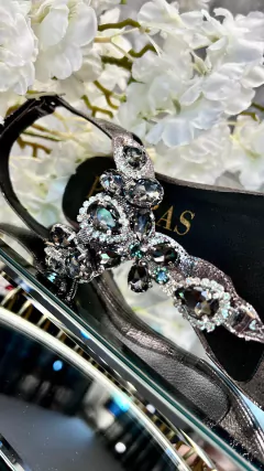 CHATITA #0070/A - PIETRAS