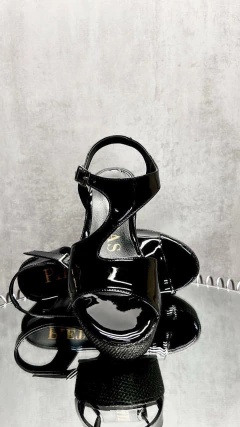 PLATAFORMA INTERMEDIA ARTESANAL #643 en internet