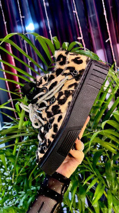 ZAPATILLA -EDICIÓN LIMITADA- #60 en internet