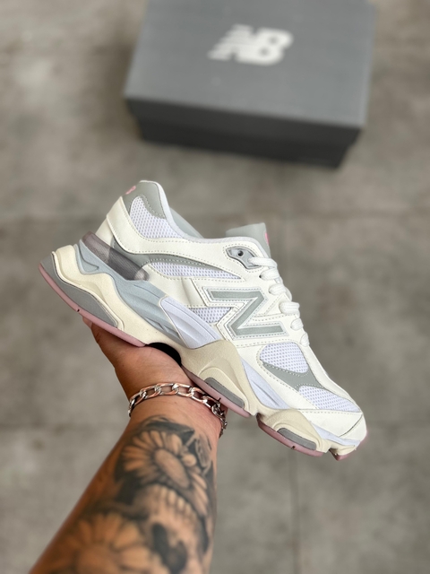 Tênis New Balance 9060 - comprar online