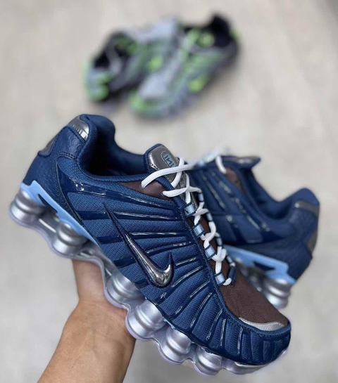 Tênis Nike Shox 12 Molas