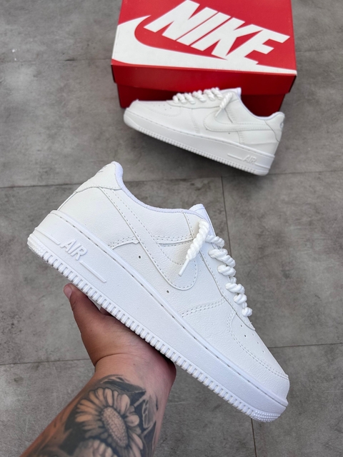 Tênis Nike Air Force - comprar online