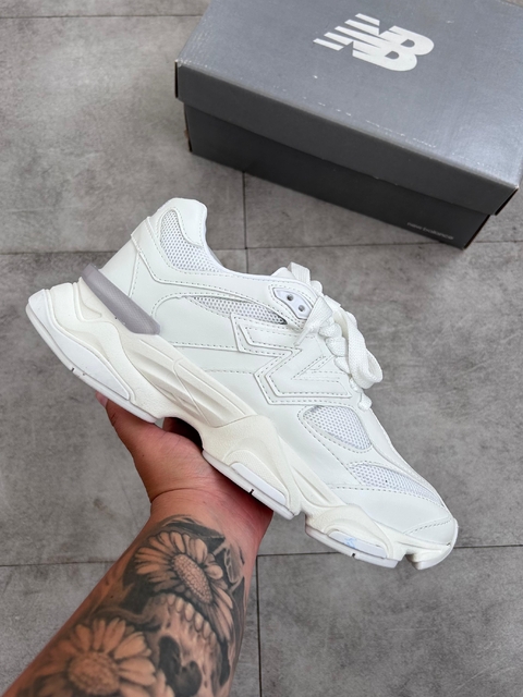 Tênis New Balance 9060 - comprar online