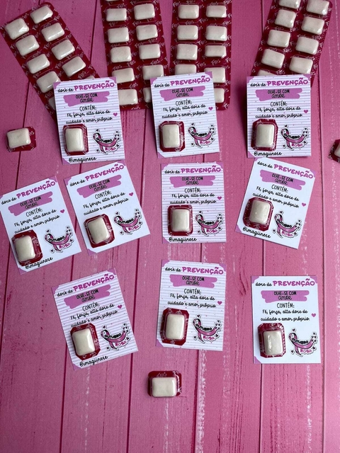 Arquivo digital _ Cartão para colocar 1 chiclete dose de prevenção - OUTUBRO ROSA