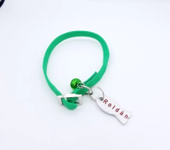 Chapita pezcat + collar verde en internet