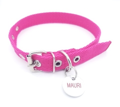 Chapita redonda chica+ collar fucsia