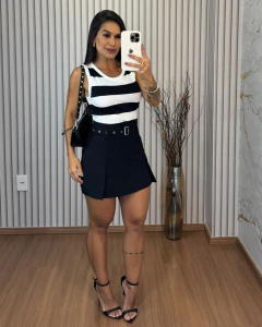 Short Saia Hellen na internet