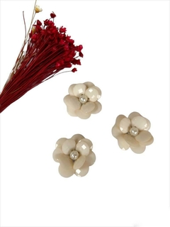 Florzinha com Perola 4 cm Off unidade