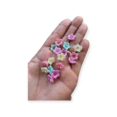 Florzinha Passantes 12mm copo de leite 15grs