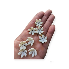 Florzinha Passantes Off 17,5 mm 15grs