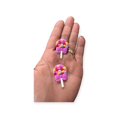 Aplique Emborrachado Pirulito Lacinho Lilás 2x2,5 cm