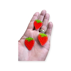 Aplique Morango Acrílico 3x2.5 cm - comprar online