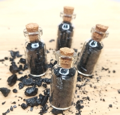 Garrafinha Amuleto de Turmalina Negra - comprar online