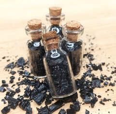 Garrafinha Amuleto de Turmalina Negra