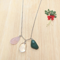 Colar Energético Amor, Saúde e Equilíbrio - Quartzo Rosa, Quartzo Incolor e Quartzo Verde na internet