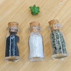 Trio de Garrafinhas Amuleto - Turmalina Negra / Selenita / Pirita - comprar online