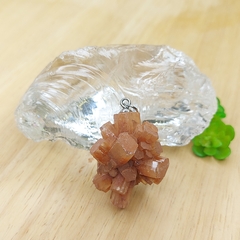 Pingente de Aragonita Sputnik