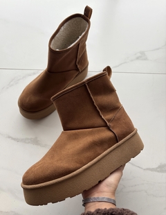 BOTA CON BORREGO - comprar en línea