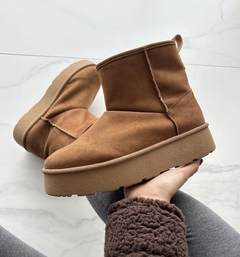 BOTA CON BORREGO