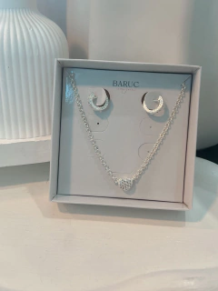 Conjunto Coração Cravejado e Brinco Inspiração Prata