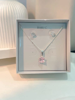 Conjunto Colar Pedra Quadrada Rosa e Brinco Ponto de Luz Prata