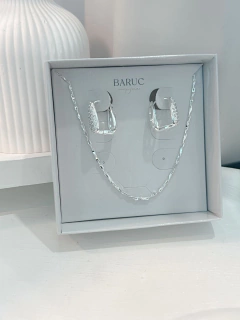 Conjunto Choker Mini Coração e Brinco Borboleta Vazada Prata