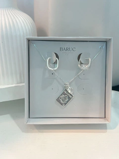 Colar Mundo E Brinco Oval com Zircônia Prata