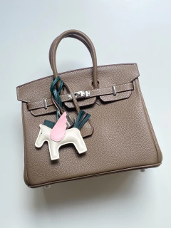 Bolsa BK25 Couro Legítimo na internet