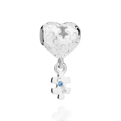 Berloque Passante Coracao Representando O Autismo, Com 1 Peca Do Quebra Cabeca Pendurada Escrito Love Com 1 Zirconia De