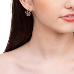 Brinco Rommanel Flor Vazada Com Zircônias 523542 - Joias Rommanel | Carla Damasceno Joias