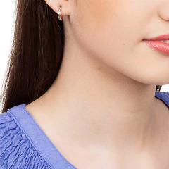 Brinco Argola Com Aplicacao De Rhocium.Med 1,3 Cm na internet