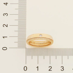 Alianca Cravejada Por 48 Zirconias De 1,0 Mm E 1 Zirconia De 2,0 Mm Ao Centro. (A Quantidade De Zirconias Podem Variar D