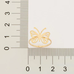 Anel Com Borboleta Vazada.