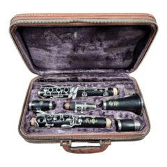 Clarinete Selmer Paris Centered Tone Madeira Chaves Prateadas - Usado