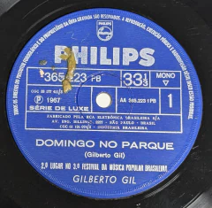 Gilberto Gil – Domingo No Parque / Mancada Compacto 1967