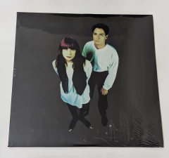 Rita Lee e Roberto De Carvalho Lp 2025 Lacrado Perto do Fogo - comprar online