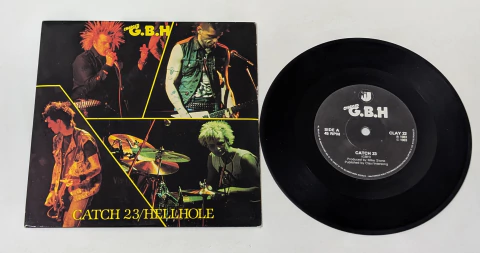 Charged G.B.H - Catch 23 / Hellhole Compacto UK 1983 - comprar online