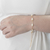 Pulseira Pérola Barroca Dourado na internet