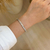 Bracelete cravejado geometrico aberto - ouro branco na internet