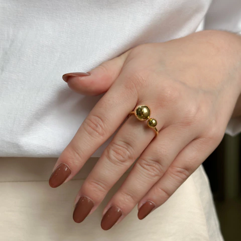 Anel Esfera Dourada Ajustável - ouro 18k - comprar online