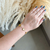 Pulseira trevo básico - aço inoxidável ouro18k - USE MALLU - SEMI JÓIA 