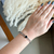 Bracelete elos com trevo preto - aço inoxidável - USE MALLU - SEMI JÓIA 