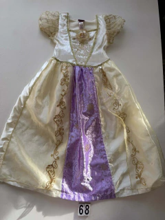 FANTASIA RAPUNZEL DISNEY AT GEORGE 5 A 6 ANOS 116 CM , TEM UMAS MANCHINAS NA SAIA, VER FOTOS