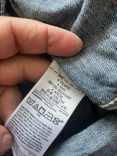 Camisa Gap 4 anos C= 45 cm L= 35 cm M= 36 cm na internet