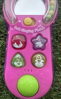 Soft Singing Phone Vtech Toca , fala, faz sons, ri , acende, chocalho. Em ingles, baterias nao incluidas. - comprar online