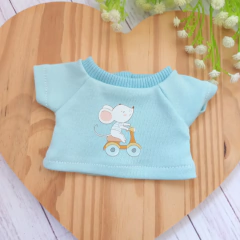 Roupa de Boneca - Camiseta de manga curta - Boneca para brincar - Bonecas decorativas e para brincar do Ale Fernandes Atelier